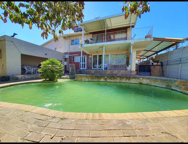 5 BEDROOM HOUSE FOR SALE IN PAROW NORTH